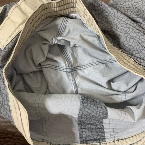 Howler bros Mens gray printed drawstring board shorts 32 - Picture 9 of 9